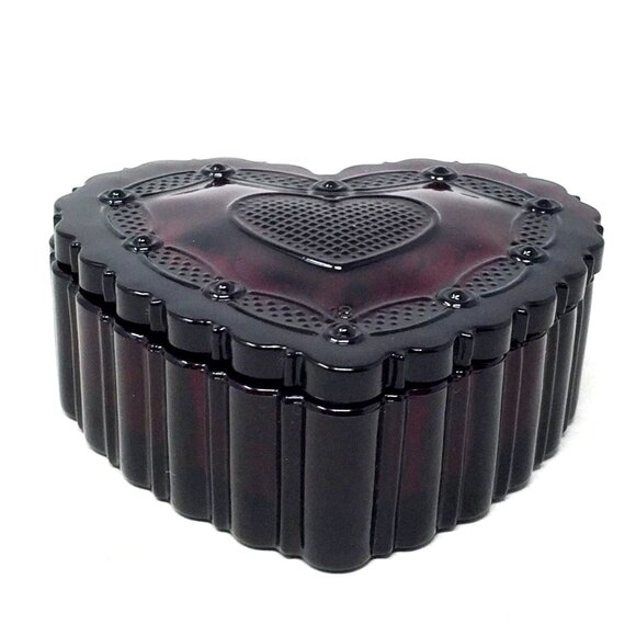 Vintage Avon 1876 Cape Cod Collection Ruby Red Glass Heart-Shaped Trinket Box - Picture 6 of 14